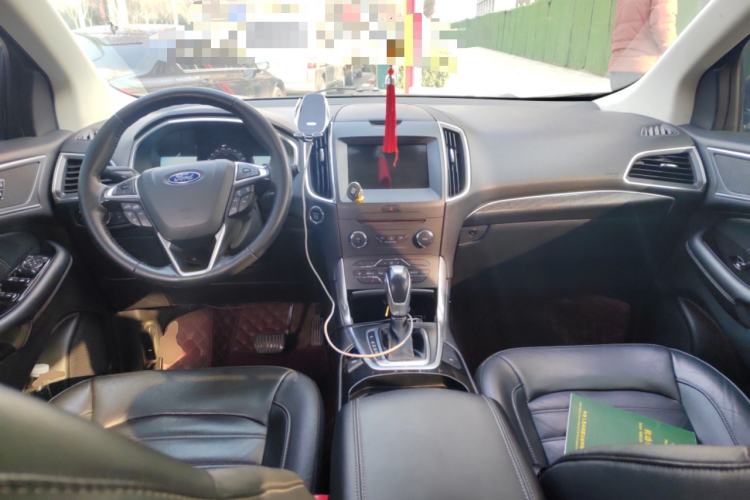 Used Ford Edge 2018 EcoBoost 245 Two-Wheel-Drive Titanium 7-Seater China V Standard Center Console