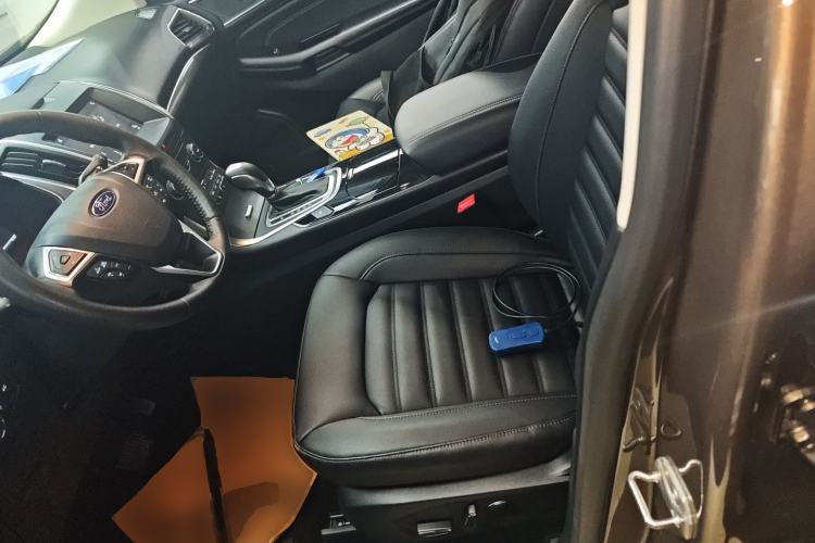 Used Ford Edge 2018 EcoBoost 245 Two-Wheel-Drive Titanium 7-Seater China VI Standard Left Front Seat