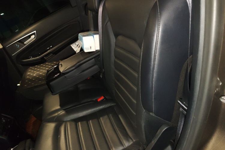 Used Ford Edge 2018 EcoBoost 245 Two-Wheel-Drive Titanium 7-Seater China V Standard Left Rear Seat