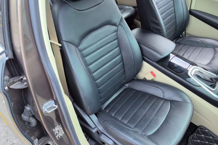 Used Ford Edge 2018 EcoBoost 245 Two-Wheel-Drive Titanium 5-Seater China V Standard Right Front Seat