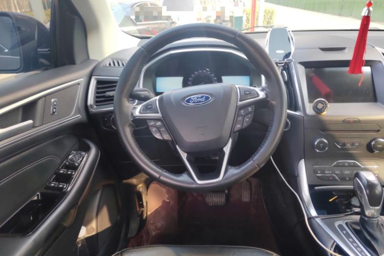 Used Ford Edge 2018 EcoBoost 245 Two-Wheel-Drive Titanium 7-Seater China V Standard Steering Wheel