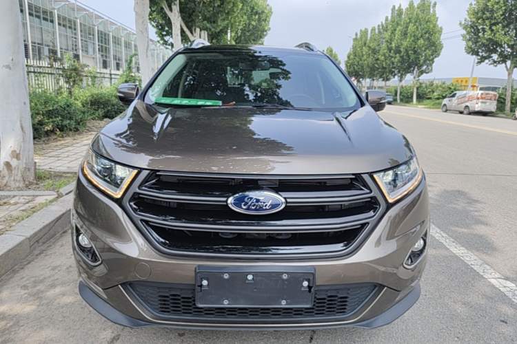 Used Ford Edge 2018 EcoBoost 245 Two-Wheel-Drive Sporty 7-Seater Front