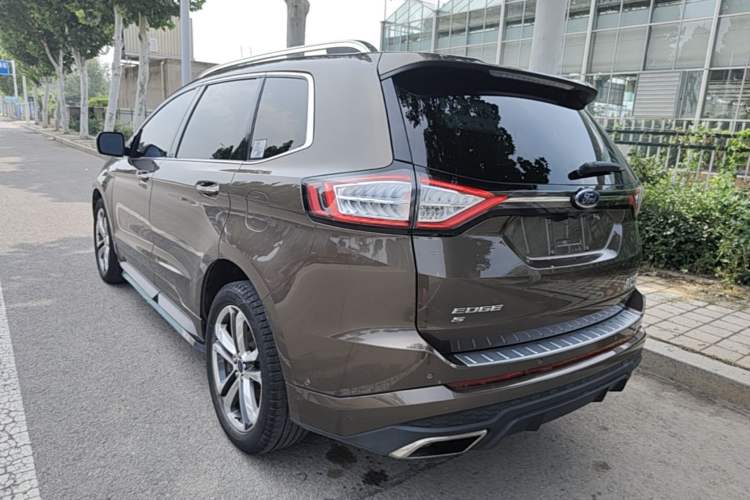 Used Ford Edge 2018 EcoBoost 245 Two-Wheel-Drive Sporty 7-Seater Rear Left 45 Deg
