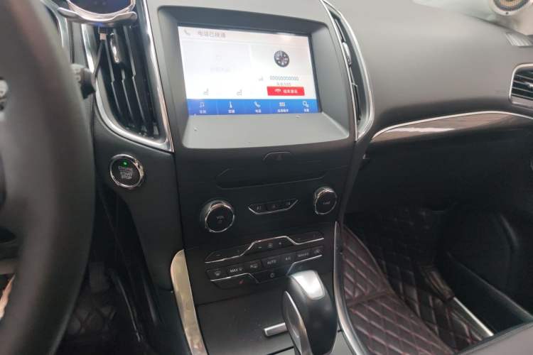 Used Ford Edge 2018 EcoBoost 245 Two-Wheel-Drive Titanium 7-Seater China V Standard Audio And AC Panel