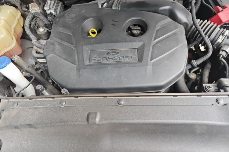 Used Ford Edge 2018 EcoBoost 245 Two-Wheel-Drive Titanium 7-Seater China V Standard Engine Bay