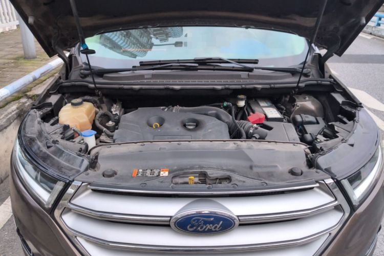 Used Ford Edge 2018 EcoBoost 245 Two-Wheel-Drive Titanium 7-Seater China V Standard Engine Bay