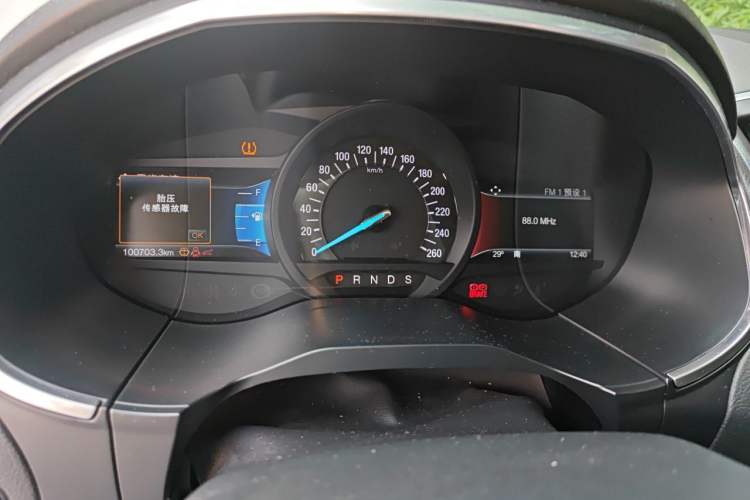 Used Ford Edge 2018 EcoBoost 245 Two-Wheel-Drive Titanium 7-Seater China V Standard Instrument Cluster