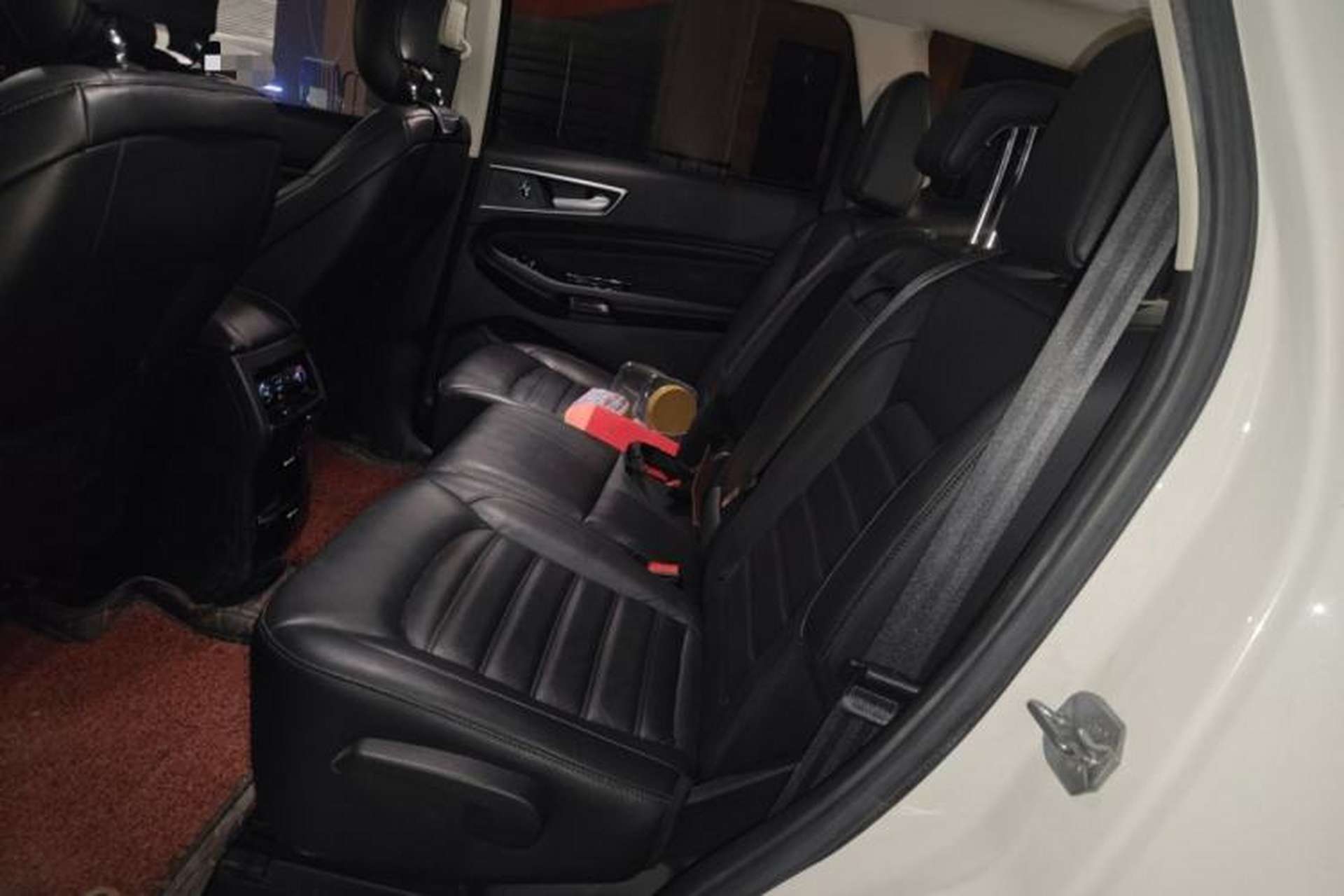 Used Ford Edge 2018 EcoBoost 245 Two-Wheel-Drive Titanium 7-Seater China V Standard Left Rear Seat