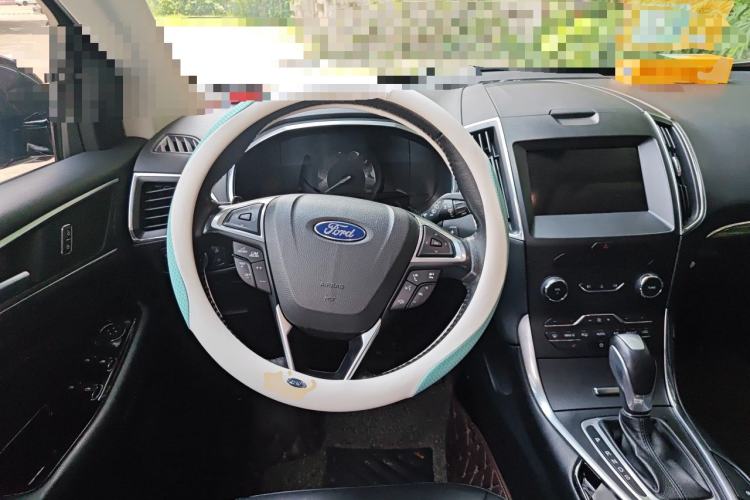 Used Ford Edge 2018 EcoBoost 245 Two-Wheel-Drive Titanium 7-Seater China V Standard Steering Wheel