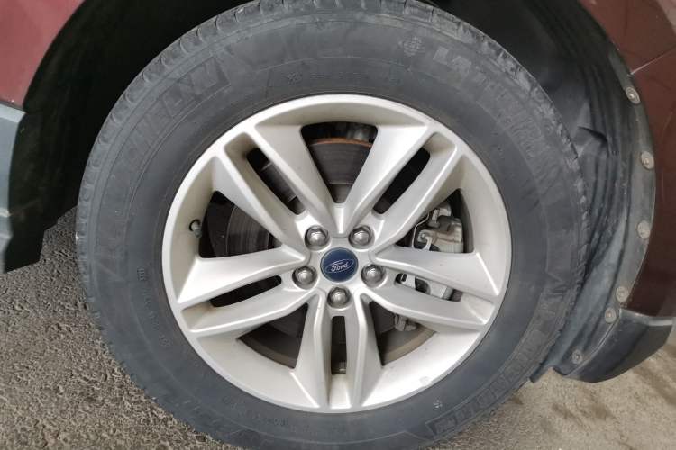 Used Ford Edge 2018 EcoBoost 245 Two-Wheel-Drive Platinum Edition 7-Seater China V Emission Standard Exterior 7