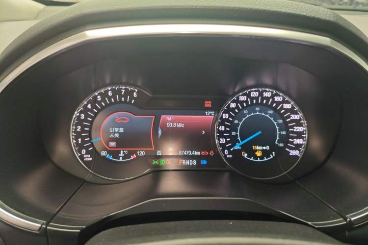 Used Ford Edge 2018 EcoBoost 245 Four-Wheel Drive Titanium 7-Seater Instrument Cluster