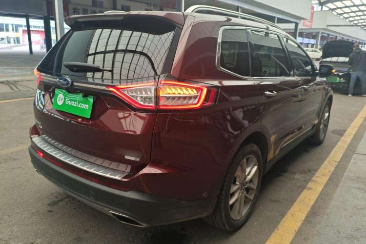 Used Ford Edge 2018 EcoBoost 245 Four-Wheel Drive Titanium 7-Seater Rear Right 45 Deg