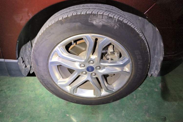 Used Ford Edge 2018 EcoBoost 245 Two-Wheel-Drive Titanium 7-Seater China V Standard Right Front Wheel Hub