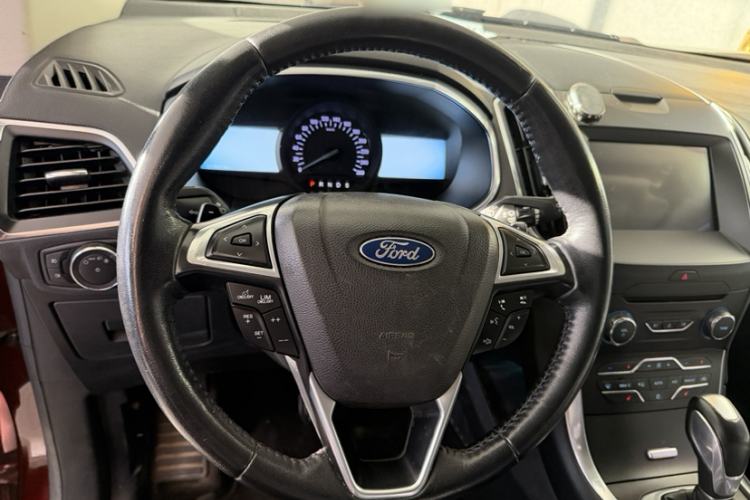 Used Ford Edge 2018 EcoBoost 245 Two-Wheel-Drive Titanium 7-Seater China V Standard Steering Wheel