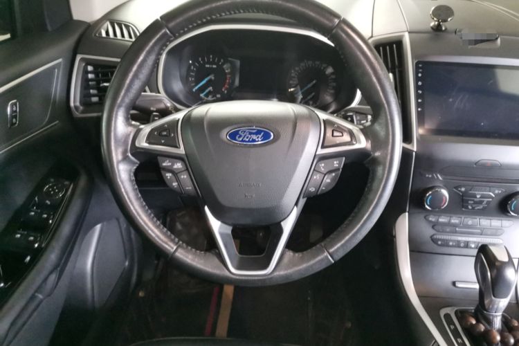 Used Ford Edge 2018 EcoBoost 245 Two-Wheel-Drive Platinum Edition 7-Seater China V Emission Standard Steering Wheel