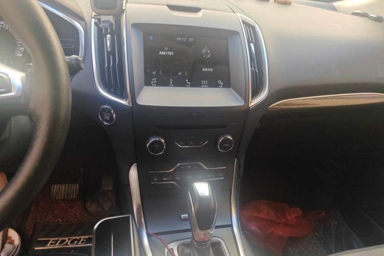 Used Ford Edge 2018 EcoBoost 245 Two-Wheel-Drive Titanium 7-Seater China V Standard Audio And AC Panel