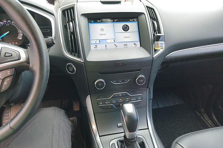 Used Ford Edge 2018 EcoBoost 245 Two-Wheel-Drive Titanium 7-Seater China V Standard Audio And AC Panel