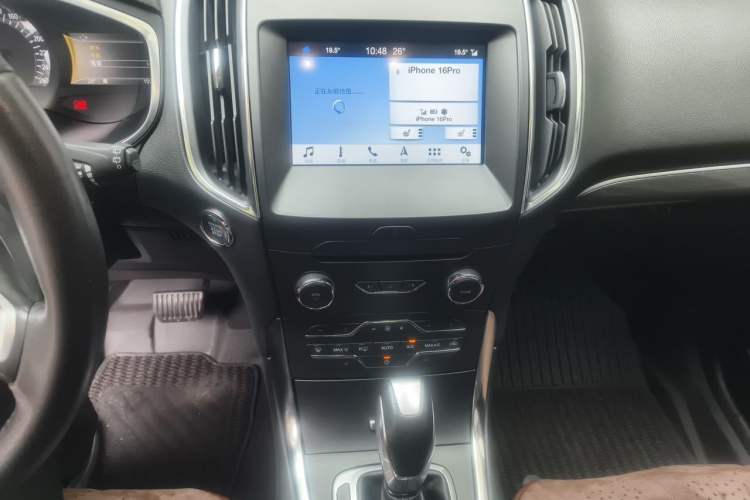 Used Ford Edge 2018 EcoBoost 245 Four-Wheel Drive Titanium 7-Seater Audio And AC Panel