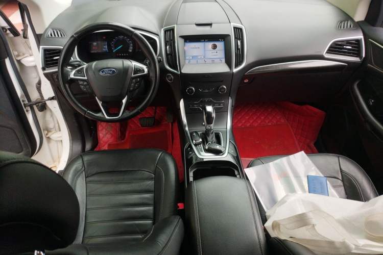 Used Ford Edge 2018 EcoBoost 245 Two-Wheel-Drive Titanium 7-Seater China V Standard Audio And AC Panel