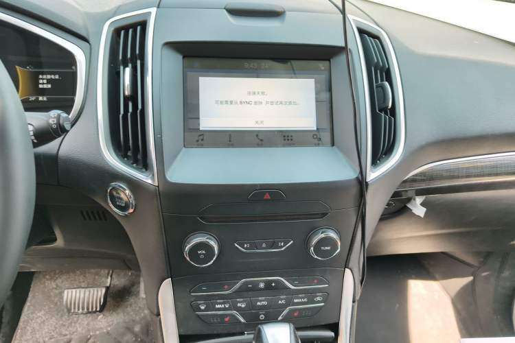 Used Ford Edge 2018 EcoBoost 245 Two-Wheel-Drive Titanium 7-Seater China V Standard Audio And AC Panel