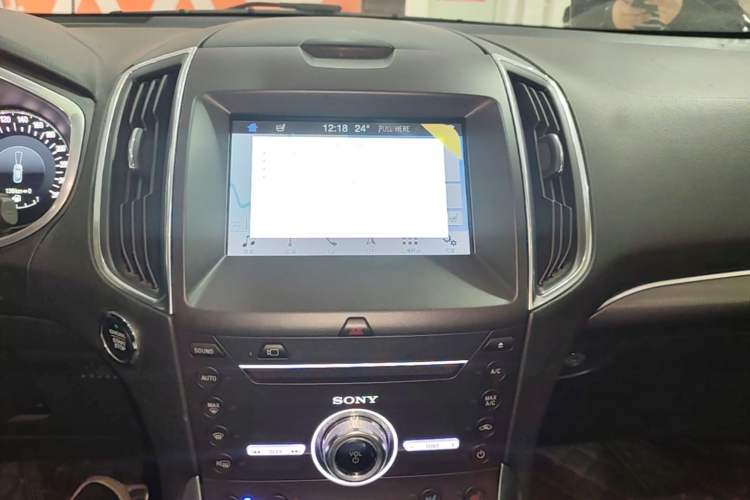 Used Ford Edge 2018 EcoBoost 245 4x4 Titanium Plus 7-Seater China V Standard Audio And AC Panel