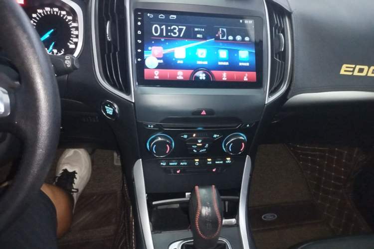 Used Ford Edge 2018 EcoBoost 245 Two-Wheel-Drive Platinum Edition 5 Seats Audio And AC Panel