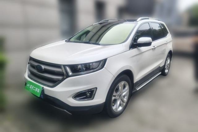 Ojetý Ford Edge 2018 EcoBoost 245 Four-Wheel Drive Titanium 7-Seater