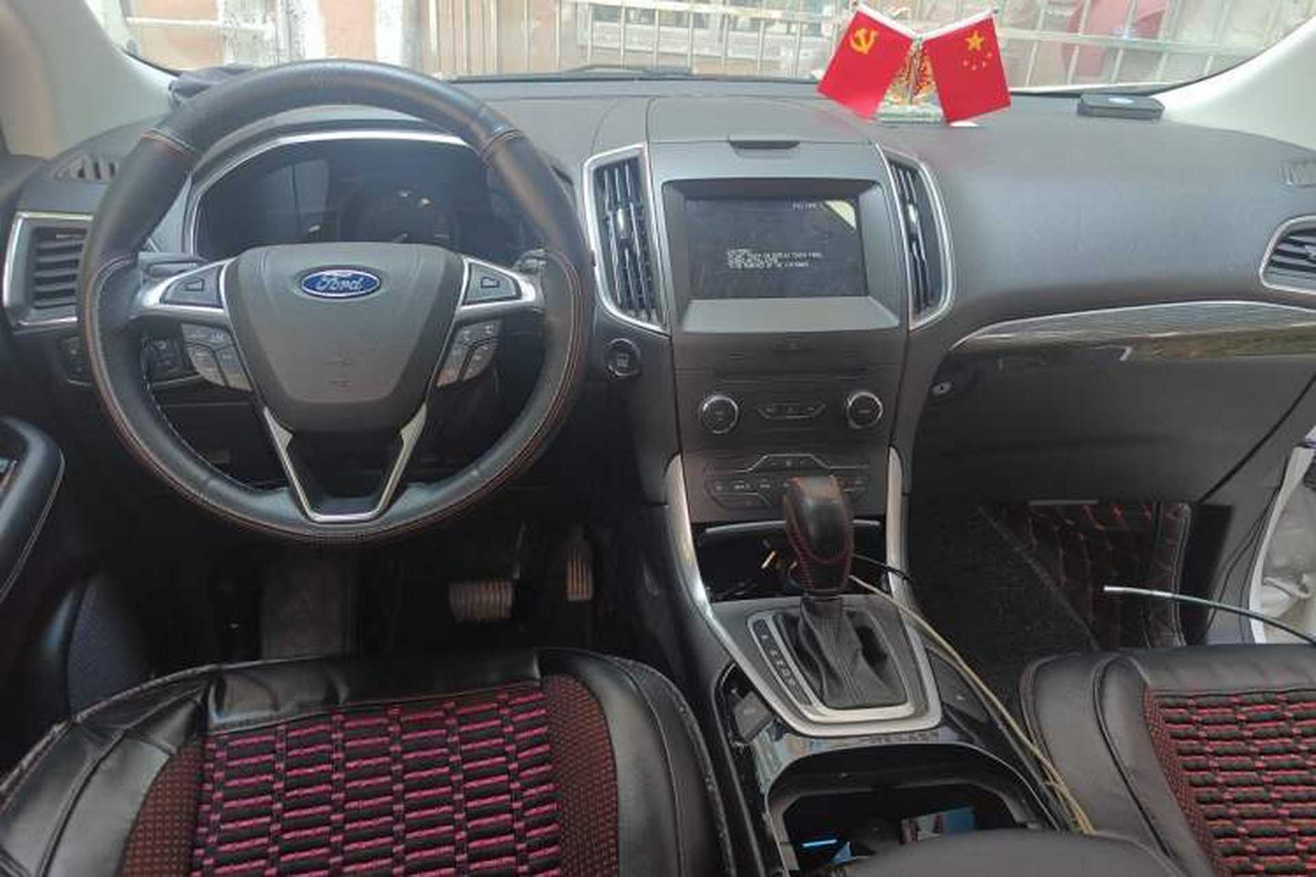 Used Ford Edge 2018 EcoBoost 245 Two-Wheel-Drive Titanium 7-Seater China V Standard Center Console