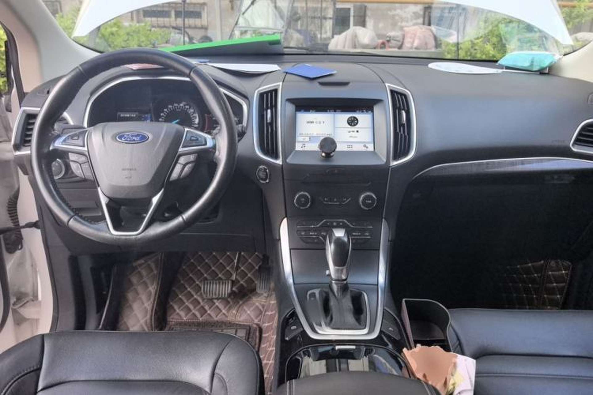 Used Ford Edge 2018 EcoBoost 245 Two-Wheel-Drive Titanium 7-Seater China V Standard Center Console