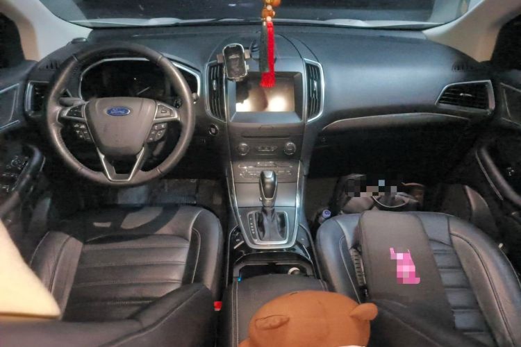 Used Ford Edge 2018 EcoBoost 245 Two-Wheel-Drive Titanium 7-Seater China V Standard Center Console