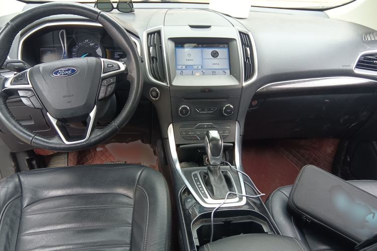 Used Ford Edge 2018 EcoBoost 245 Two-Wheel-Drive Titanium 7-Seater China V Standard Center Console