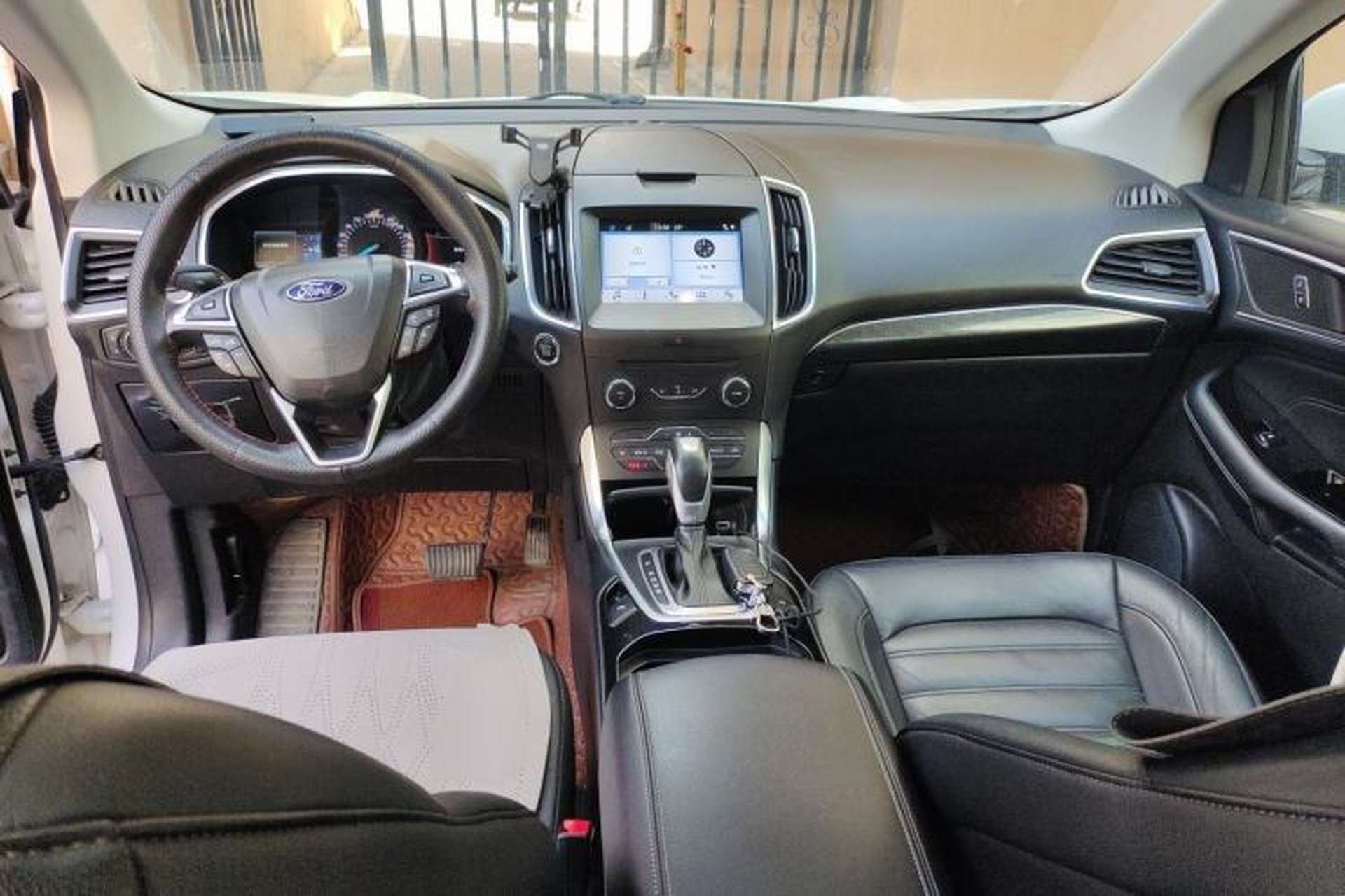Used Ford Edge 2018 EcoBoost 245 Two-Wheel-Drive Titanium 7-Seater China V Standard Center Console