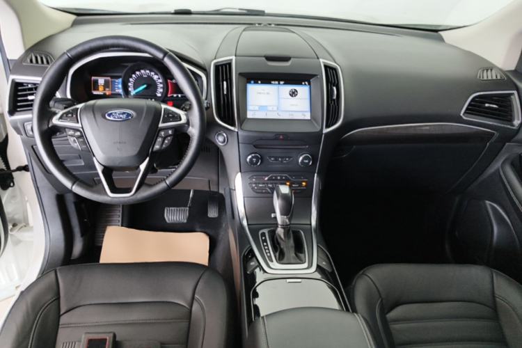 Used Ford Edge 2018 EcoBoost 245 Two-Wheel-Drive Titanium 7-Seater China V Standard Center Console