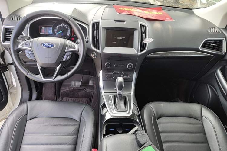 Used Ford Edge 2018 EcoBoost 245 Two-Wheel-Drive Titanium 7-Seater China V Standard Center Console