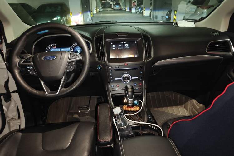 Used Ford Edge 2018 EcoBoost 245 4x4 Titanium Plus 7-Seater China V Standard Center Console
