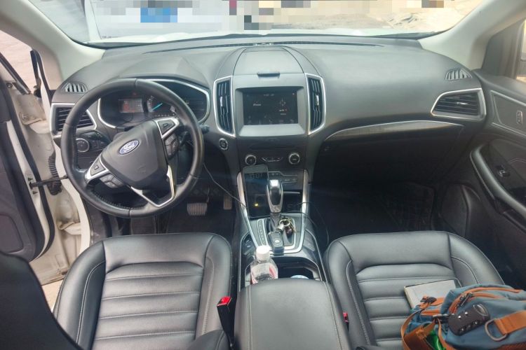 Used Ford Edge 2018 EcoBoost 245 Two-Wheel-Drive Titanium 7-Seater China VI Standard Center Console