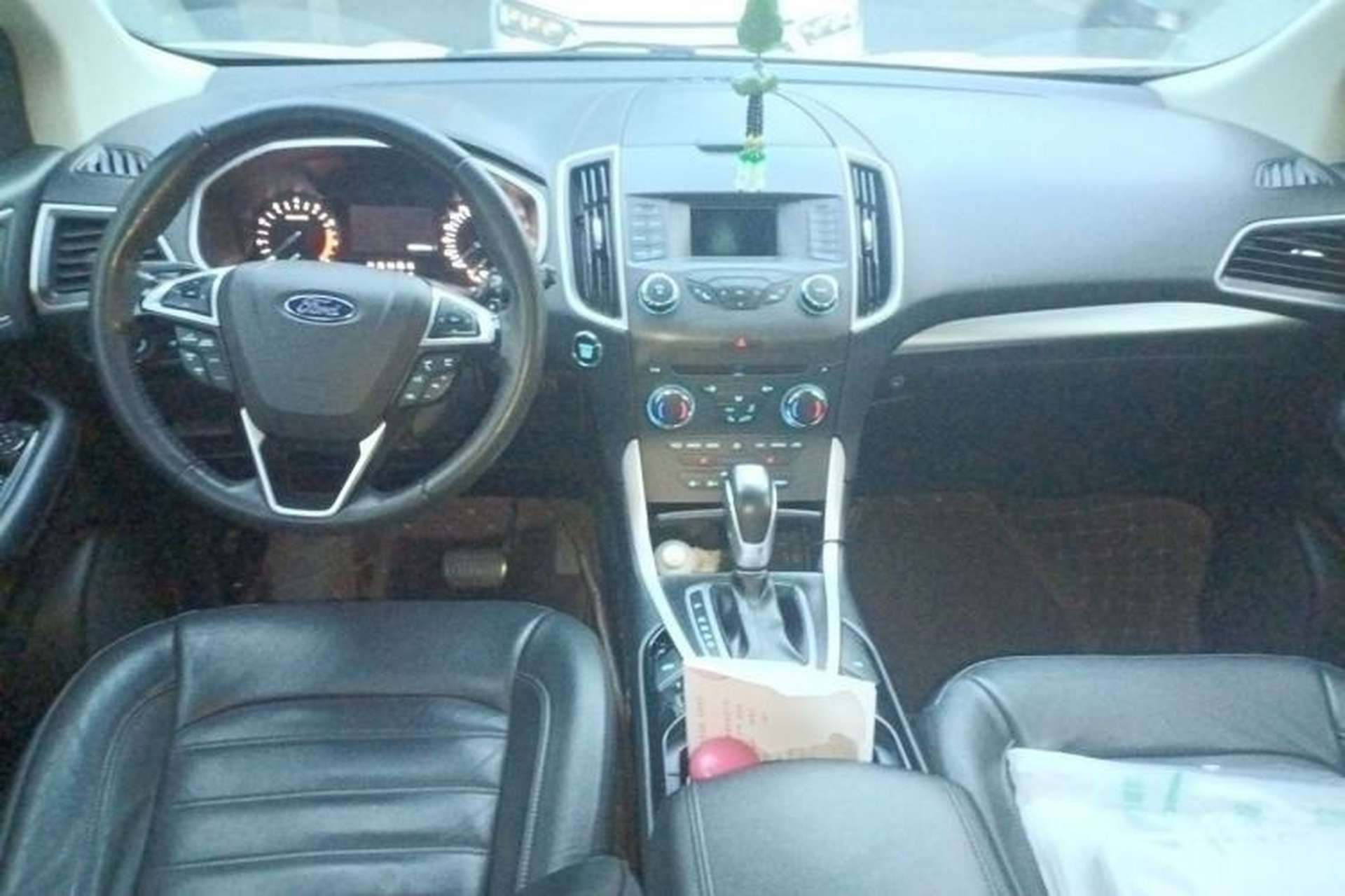 Used Ford Edge 2018 EcoBoost 245 Two-Wheel-Drive Platinum Edition 7-Seater China VI Standard Center Console