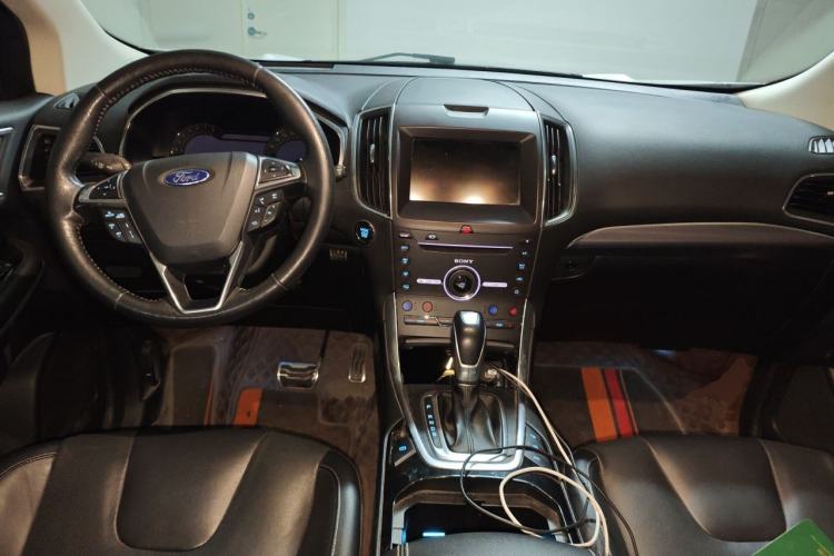 Used Ford Edge 2018 EcoBoost 245 4x4 Titanium Plus 7-Seater China V Standard Center Console