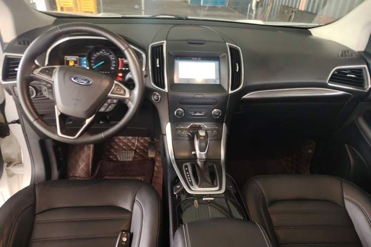 Used Ford Edge 2018 EcoBoost 245 Two-Wheel-Drive Titanium 7-Seater China V Standard Center Console