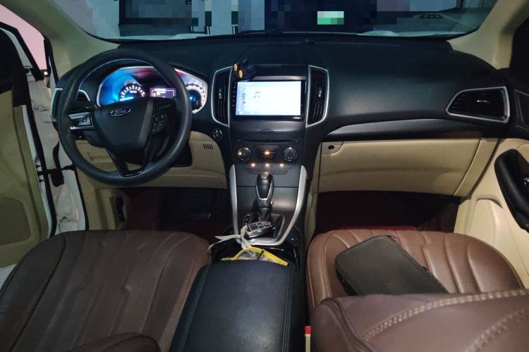 Used Ford Edge 2018 EcoBoost 245 Two-Wheel-Drive Titanium 5-Seater China V Standard Center Console