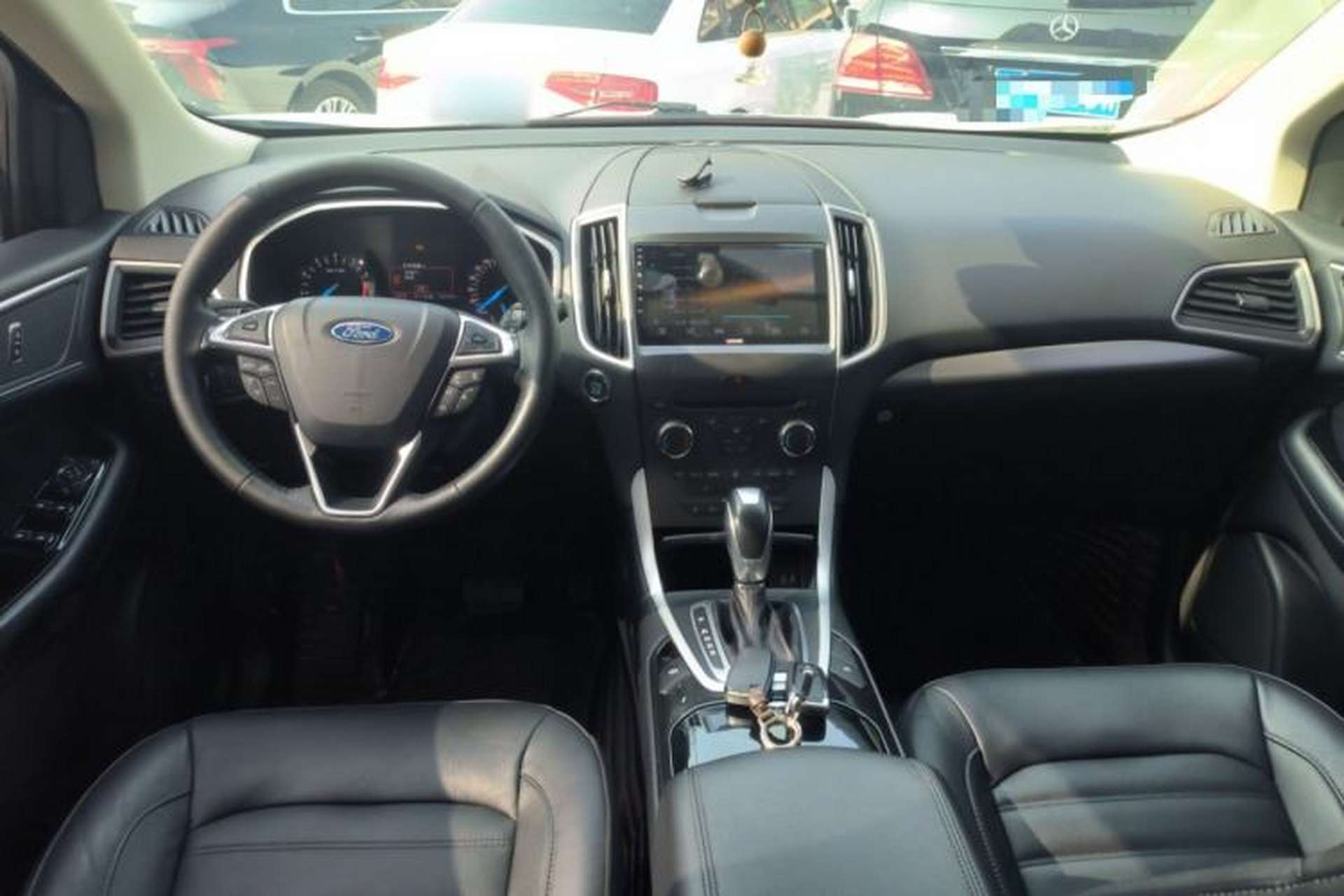 Used Ford Edge 2018 EcoBoost 245 Two-Wheel-Drive Platinum Edition 7-Seater China V Emission Standard Center Console