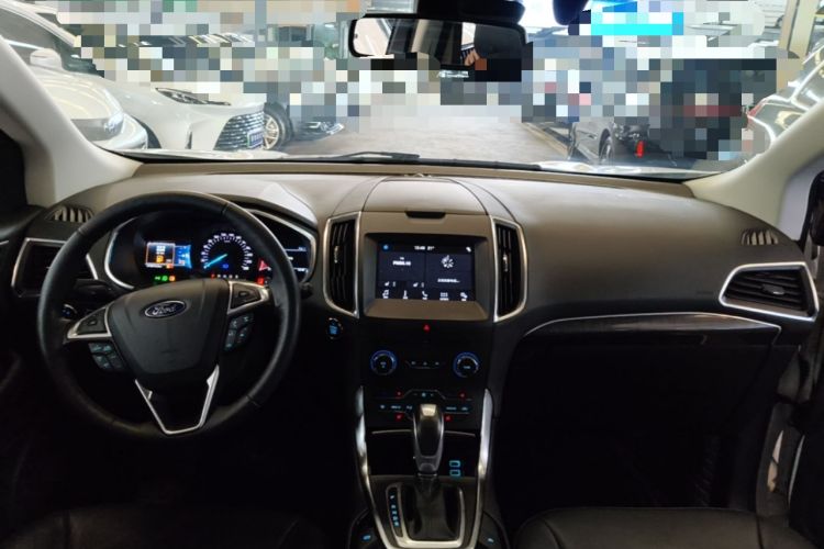 Used Ford Edge 2018 EcoBoost 245 Two-Wheel-Drive Titanium 7-Seater China V Standard Center Console