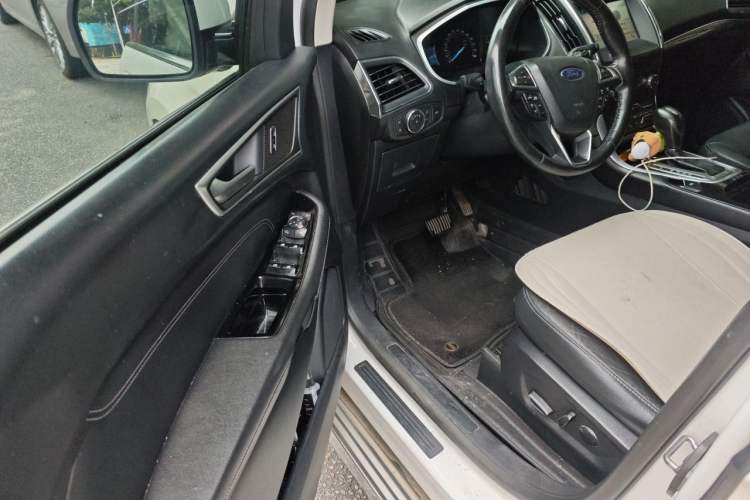 Used Ford Edge 2018 EcoBoost 245 Two-Wheel-Drive Titanium 7-Seater China V Standard Driver Seat