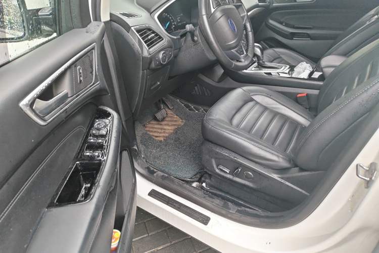 Used Ford Edge 2018 EcoBoost 245 Two-Wheel-Drive Titanium 7-Seater China V Standard Driver Seat