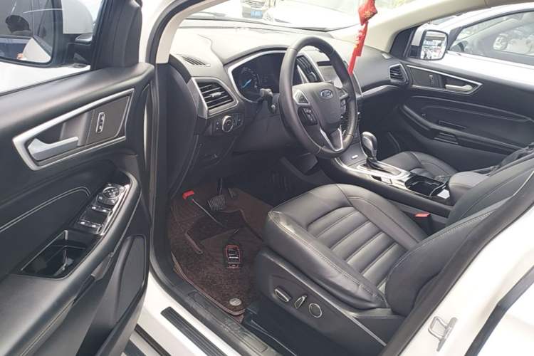 Used Ford Edge 2018 EcoBoost 245 Two-Wheel-Drive Titanium 7-Seater China VI Standard Driver Seat