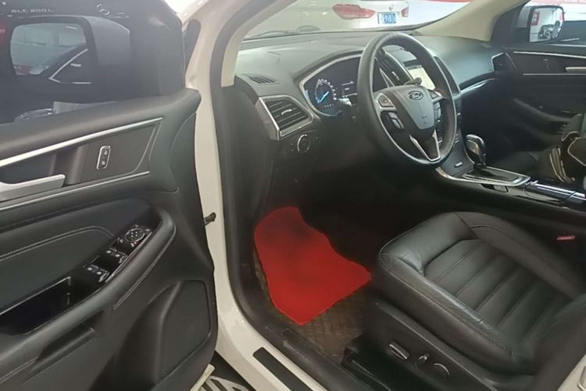 Used Ford Edge 2018 EcoBoost 245 Two-Wheel-Drive Titanium 7-Seater China V Standard Driver Seat