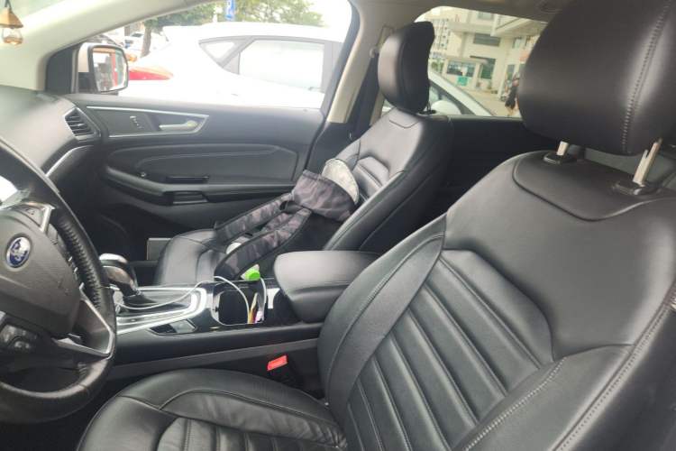 Used Ford Edge 2018 EcoBoost 245 Two-Wheel-Drive Titanium 7-Seater China V Standard Driver Seat