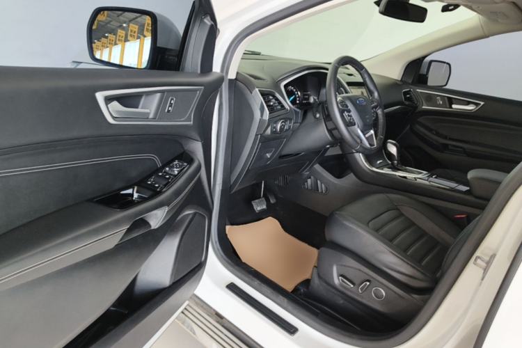 Used Ford Edge 2018 EcoBoost 245 Two-Wheel-Drive Titanium 7-Seater China V Standard Driver Seat