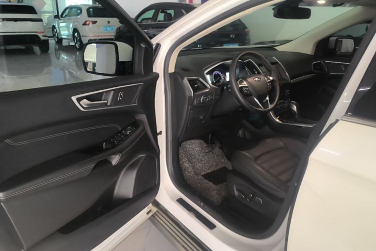 Used Ford Edge 2018 EcoBoost 245 Two-Wheel-Drive Titanium 7-Seater China V Standard Driver Seat