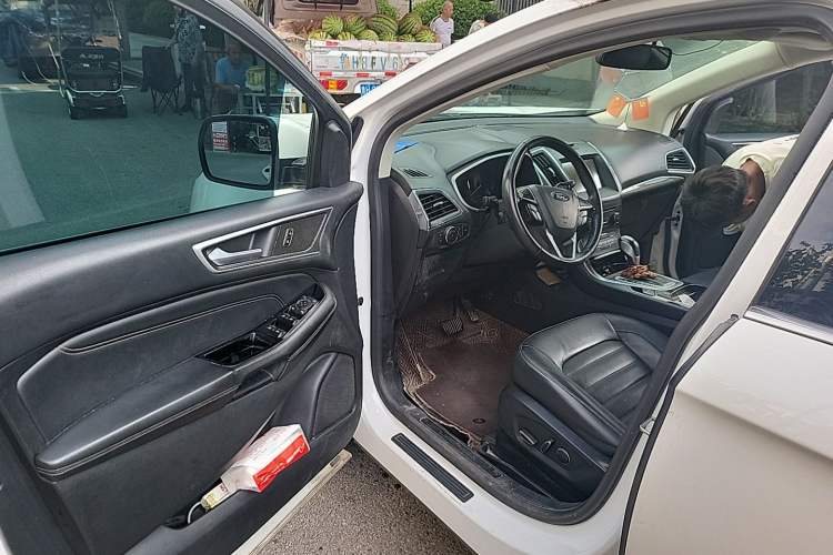 Used Ford Edge 2018 EcoBoost 245 Two-Wheel-Drive Titanium 7-Seater China V Standard Driver Seat